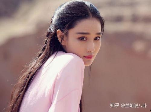 娱乐圈八卦最新爆料图文,明星恋情曝光，幕后真相令人震惊！