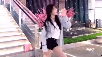 原创吃瓜少女侃娱乐,揭秘明星幕后故事